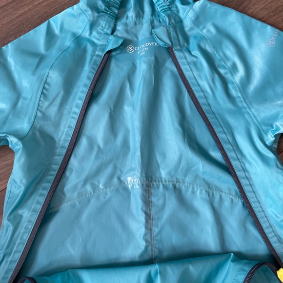 3/$20 Cloudveil Toddler Rain suit - Picture 3 of 4
